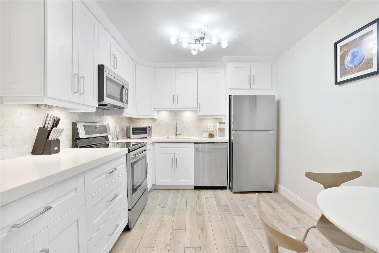 Photo of 1500 Ocean  #Unit F8, Hollywood, Florida, 33019 - 2b