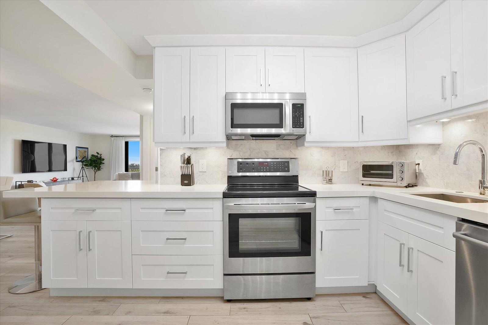 Photo of 1500 Ocean  #Unit F8, Hollywood, Florida, 33019 - 2c