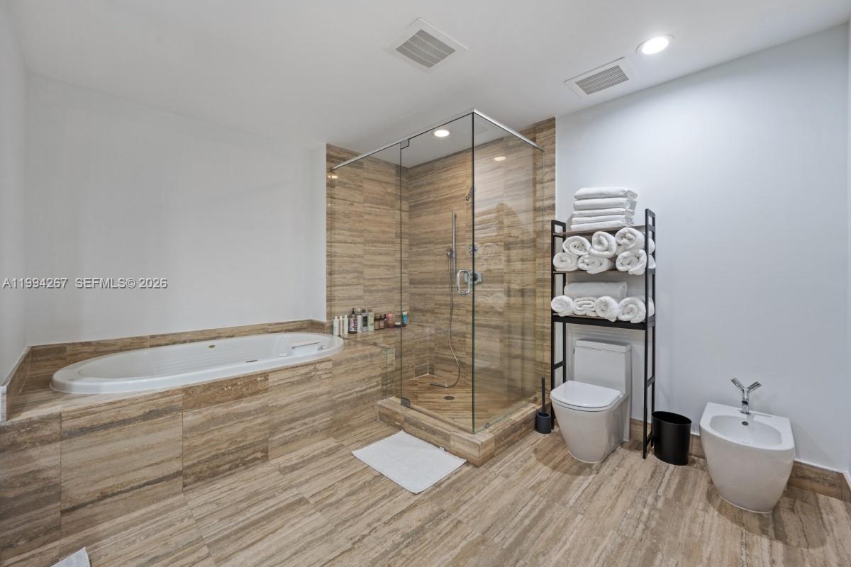 2002 3 / 4 1974 sq. ft. $ 2026-04-02 0 Photo