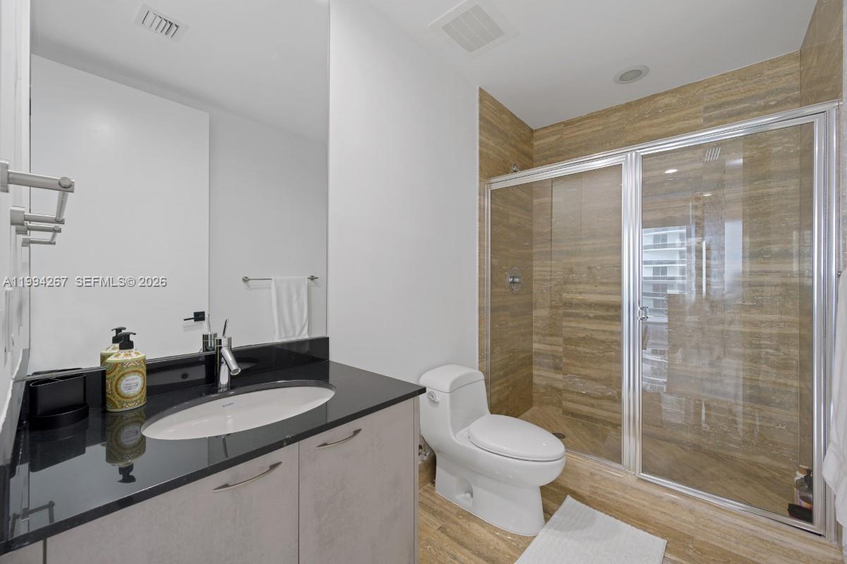 2002 3 / 4 1974 sq. ft. $ 2026-04-02 0 Photo