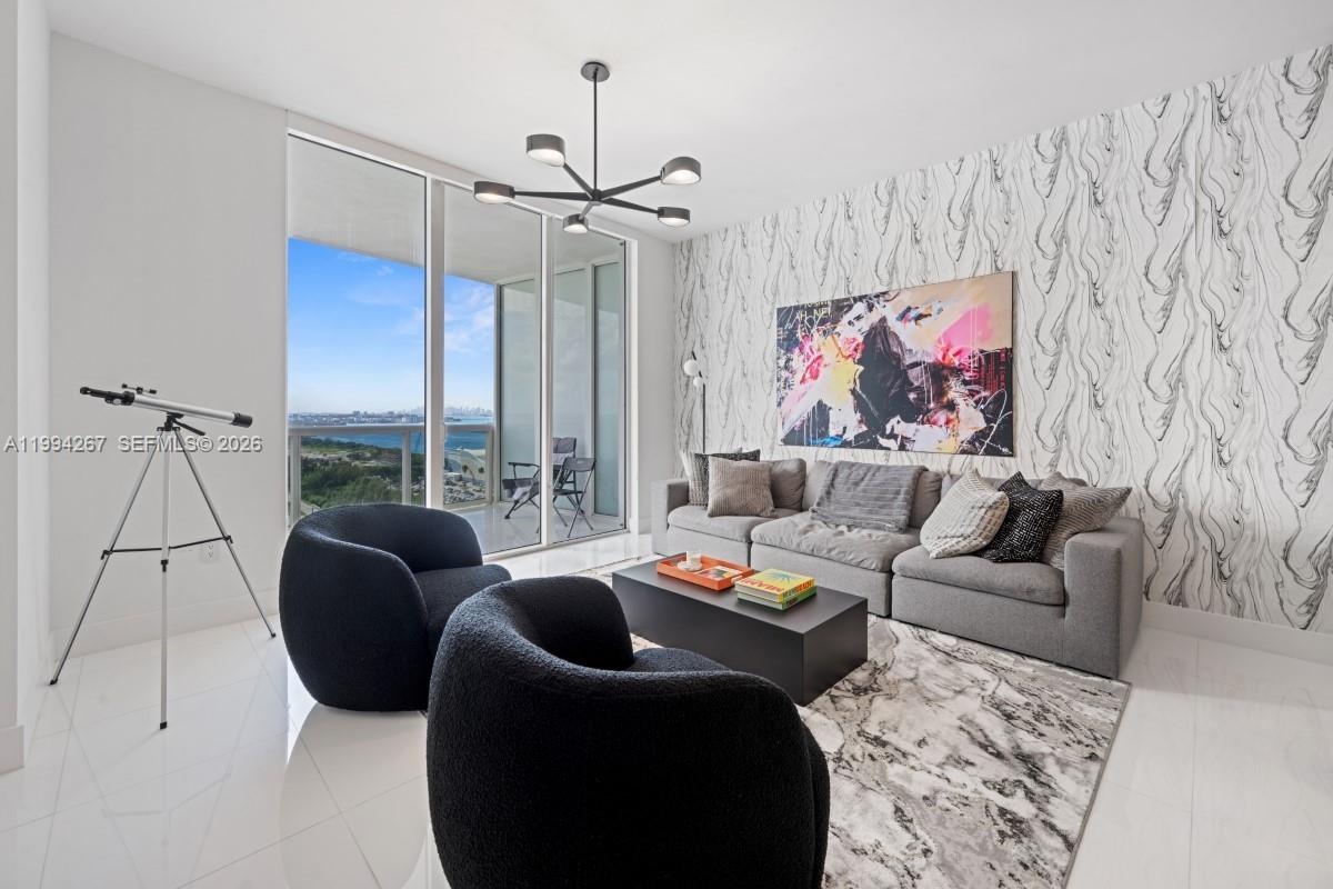 2002 3 / 4 1974 sq. ft. $ 2026-04-02 0 Photo