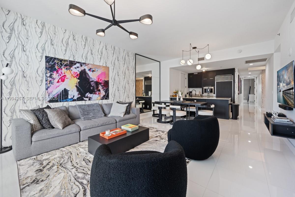 2002 3 / 4 1974 sq. ft. $ 2026-04-02 0 Photo