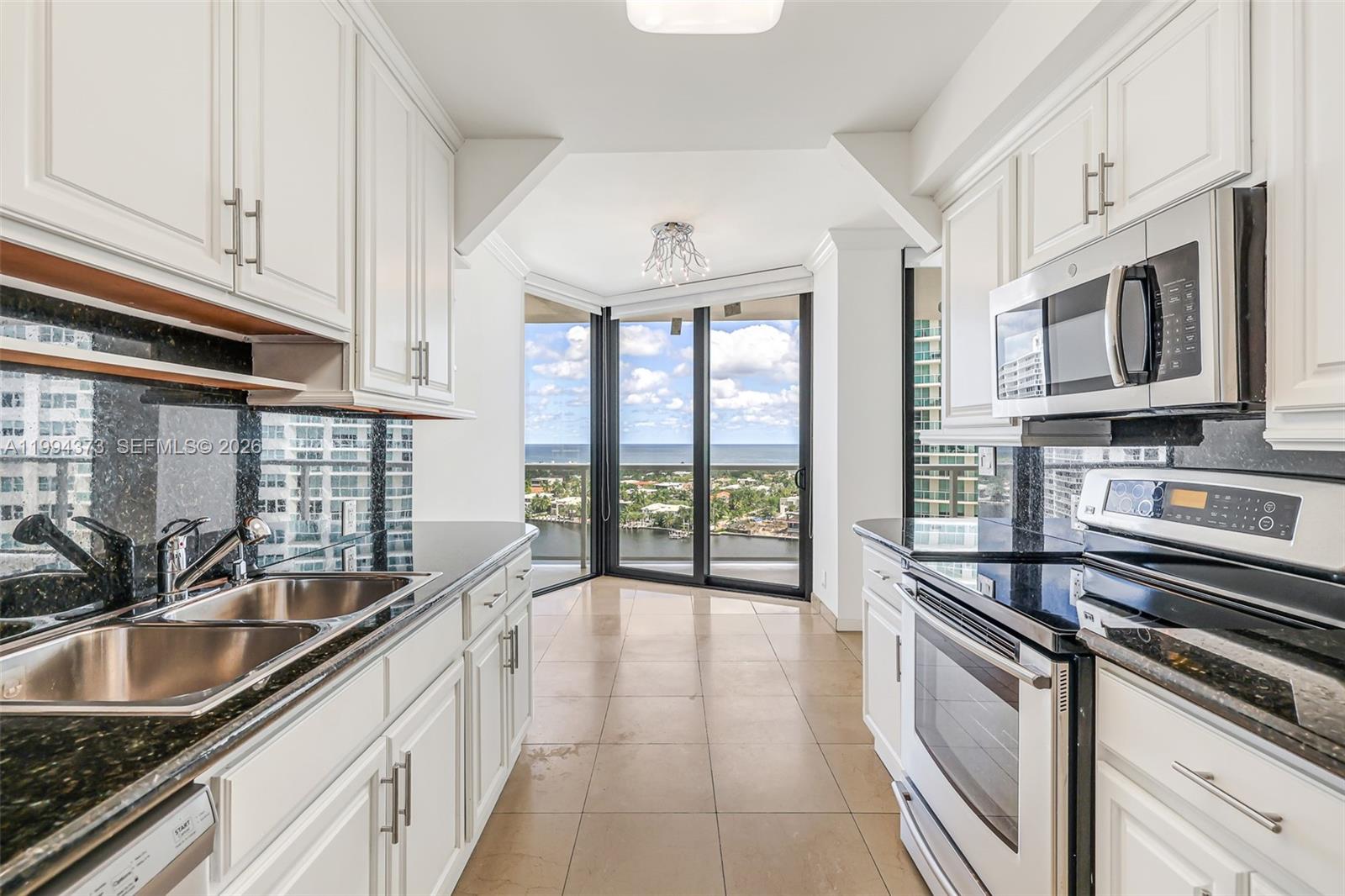 Photo of 20281 Country Club Dr  #1412, Aventura, Florida, 33180 - 