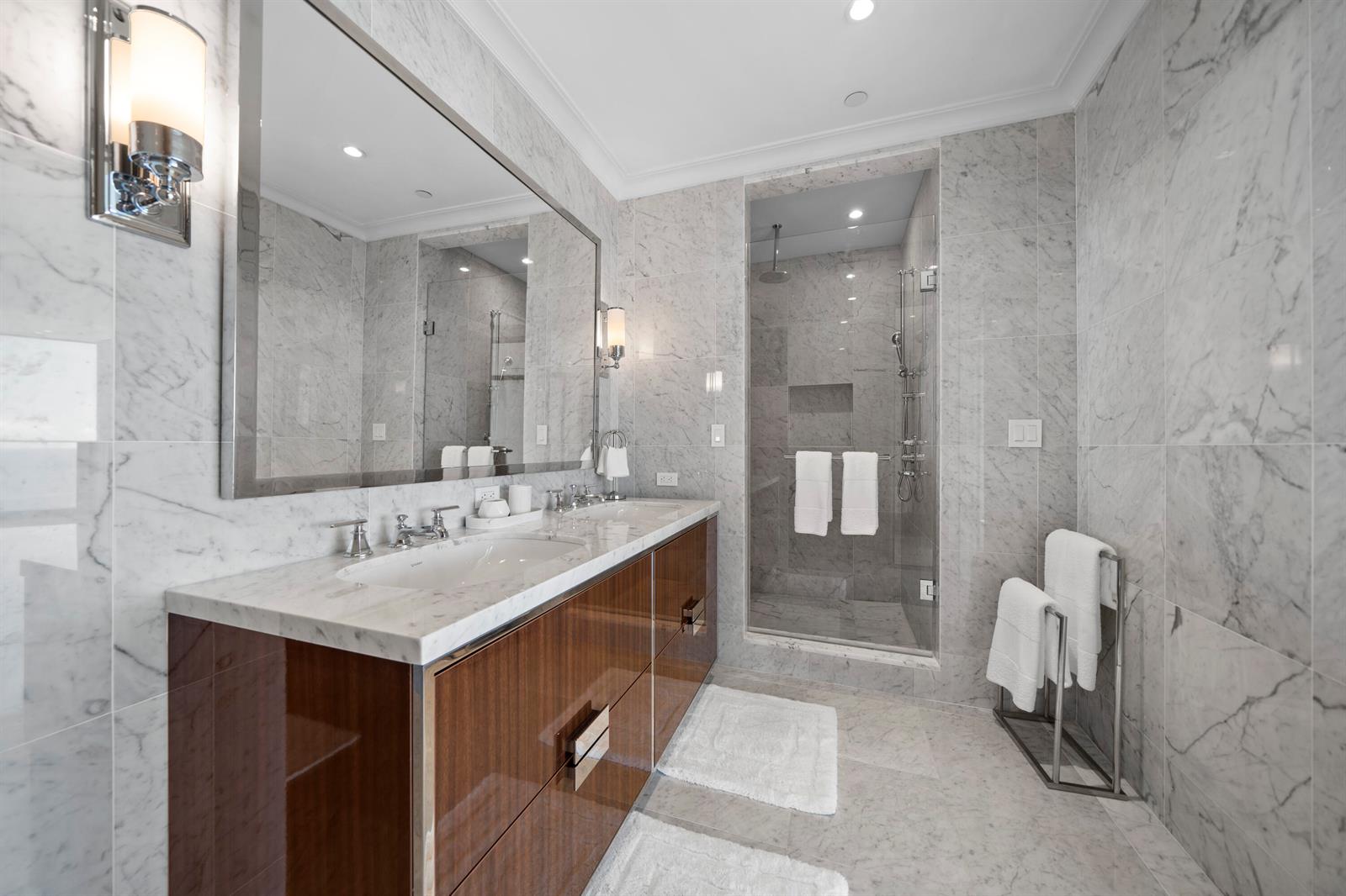 3901 3 /  2688 sq. ft. $ 2026-06-21 0 Photo