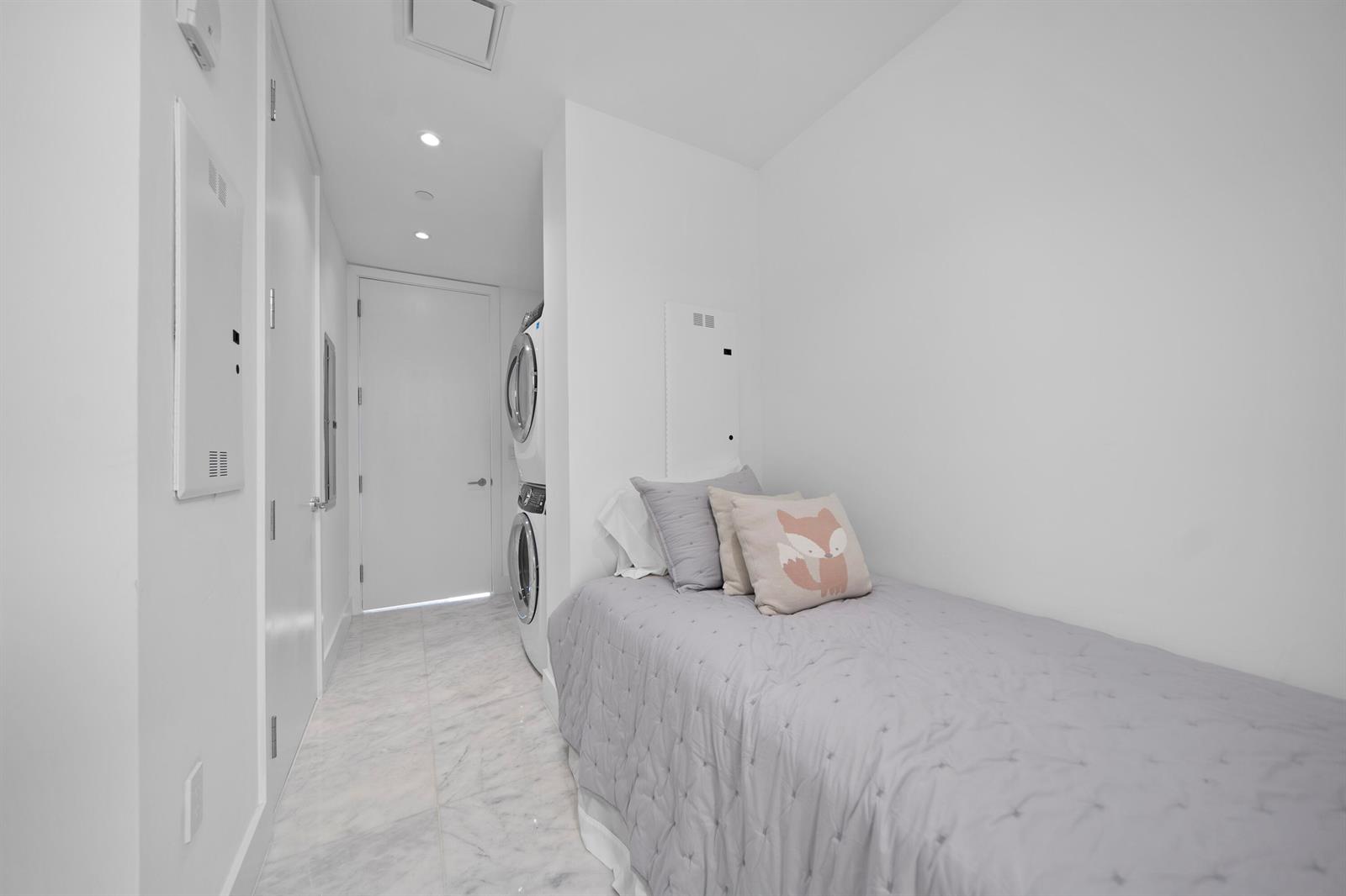 3901 3 /  2688 sq. ft. $ 2026-06-21 0 Photo