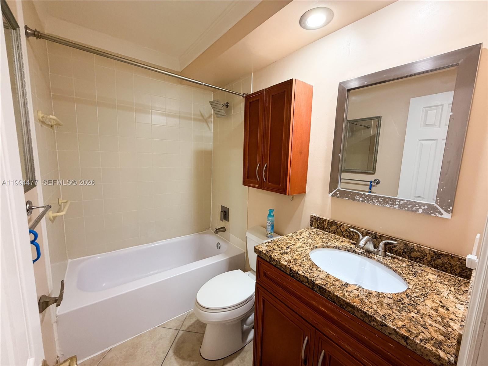 211 1 / 1 647 sq. ft. $ 2026-04-03 0 Photo