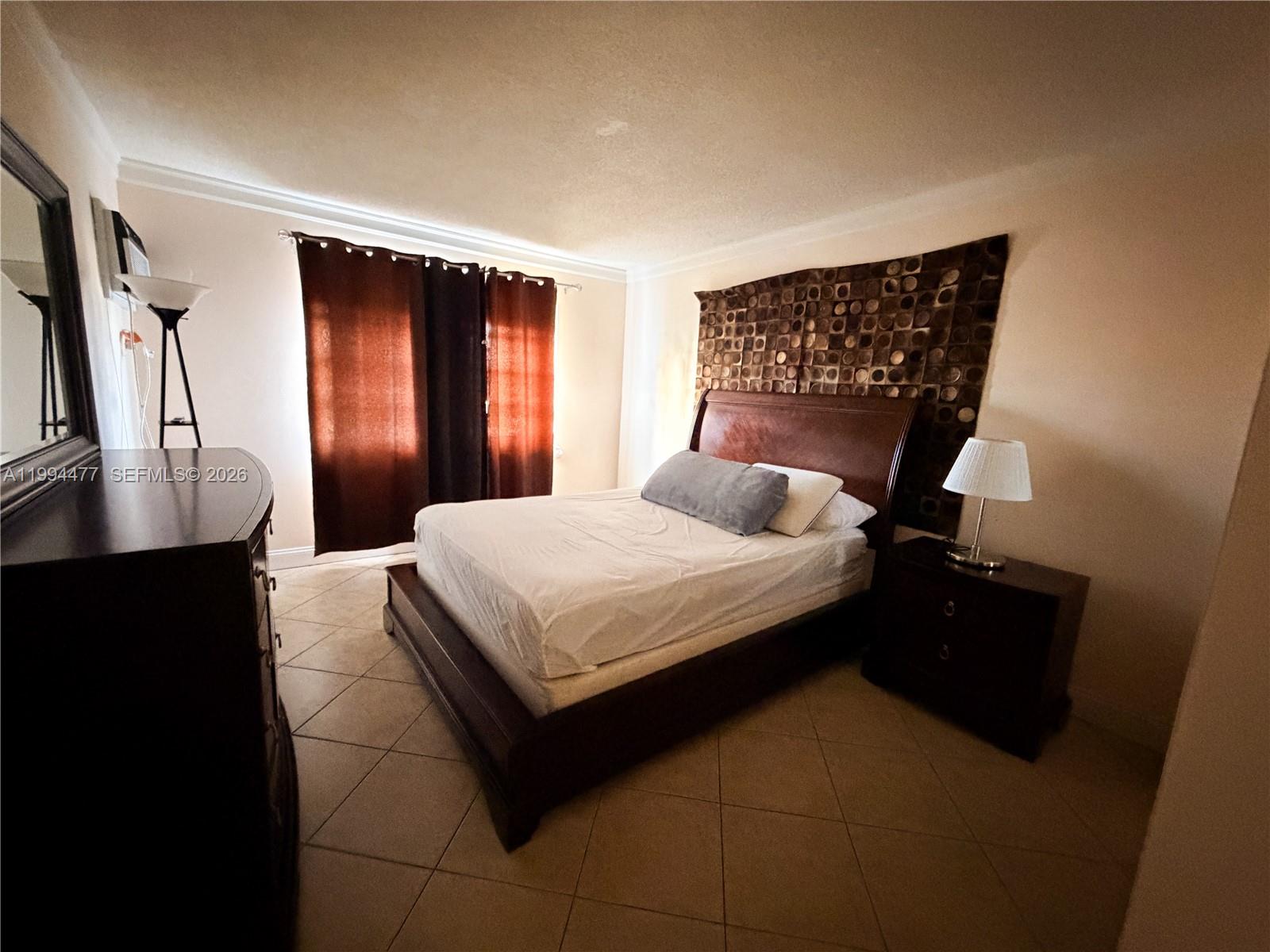 211 1 / 1 647 sq. ft. $ 2026-04-03 0 Photo