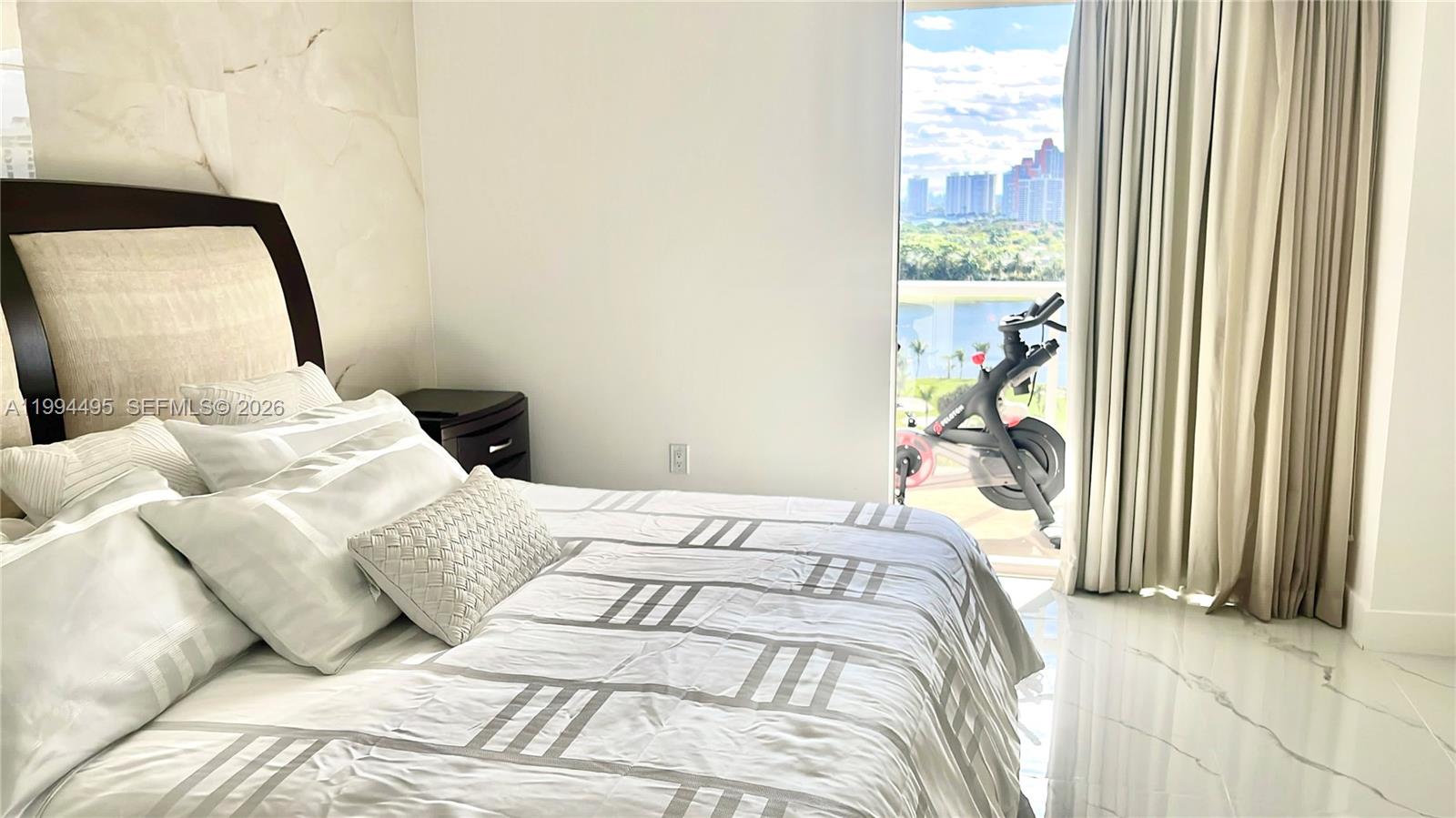 Photo of 3701 Country Club Dr  #1505, Aventura, Florida, 33180 - 