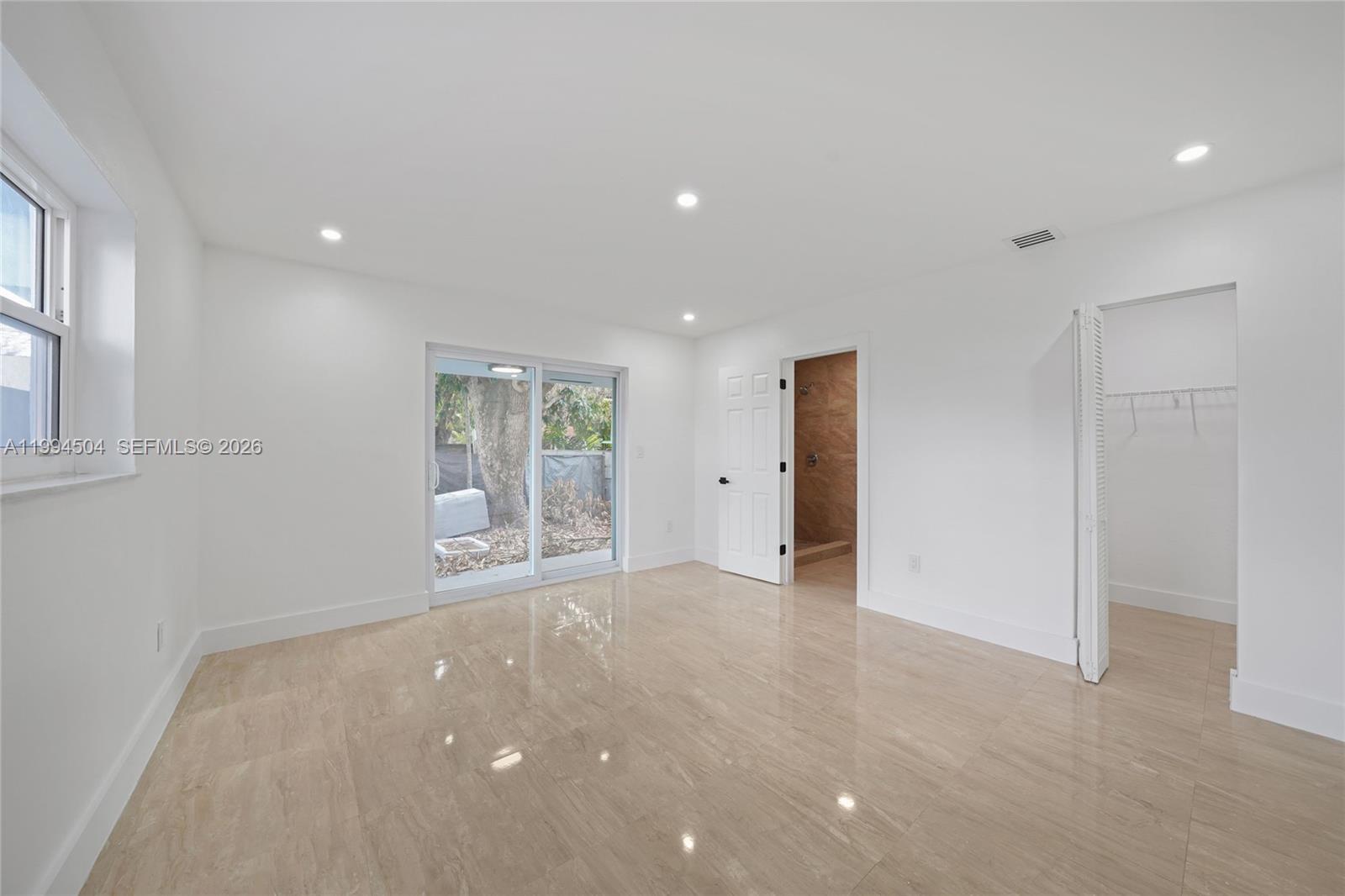   /  2495 sq. ft. $ 2026-04-03 0 Photo