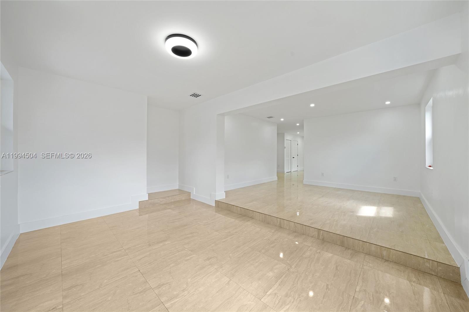   /  2495 sq. ft. $ 2026-04-03 0 Photo