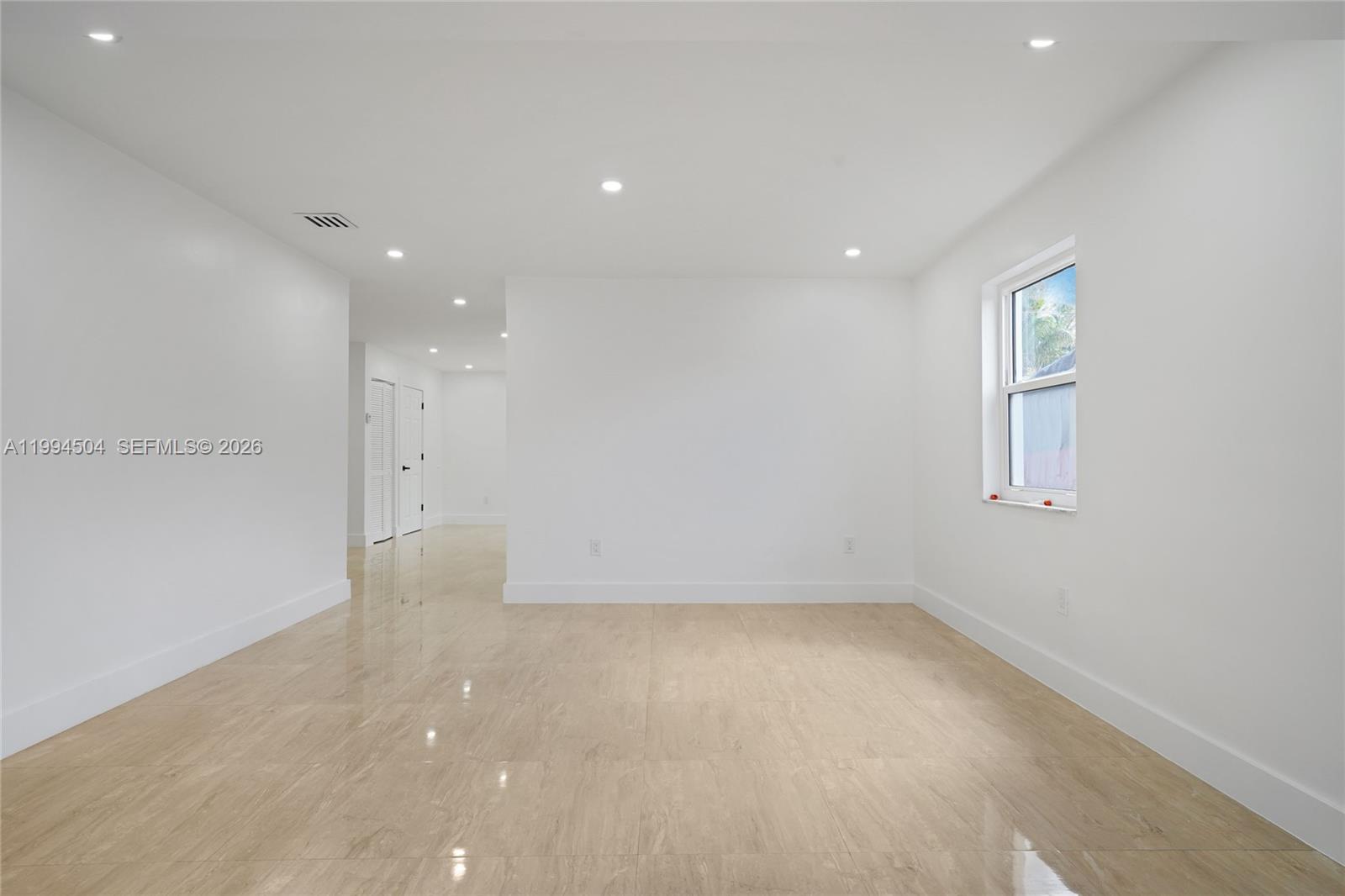   /  2495 sq. ft. $ 2026-04-03 0 Photo