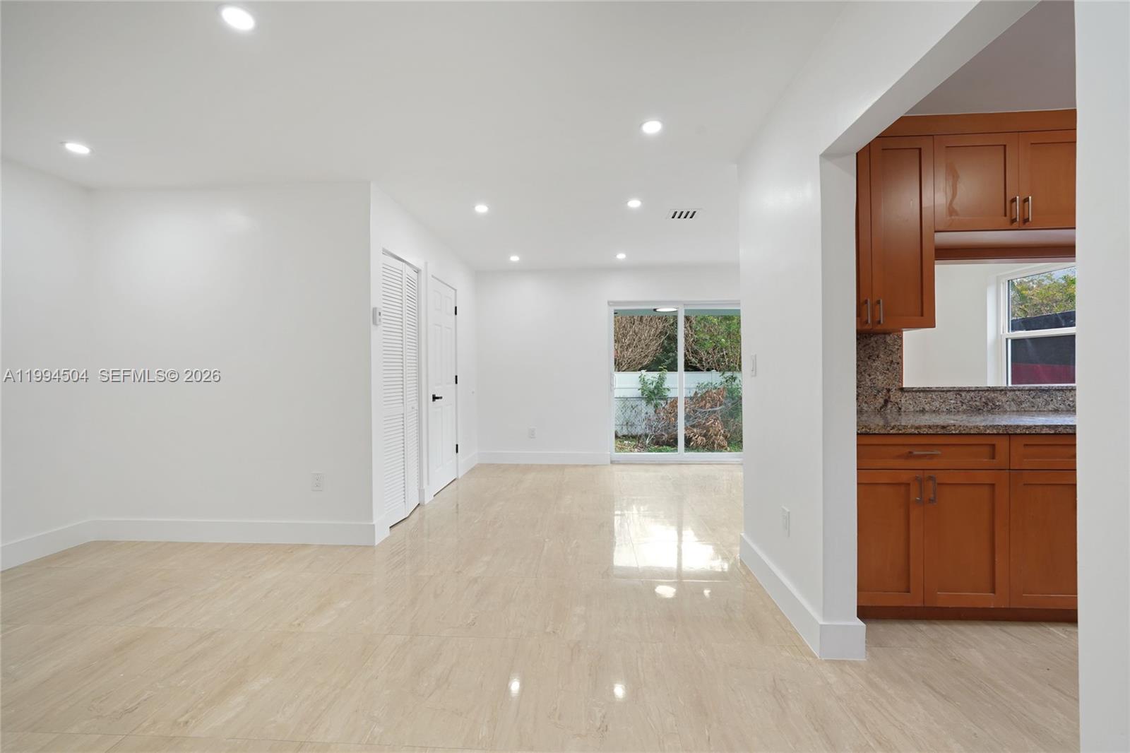   /  2495 sq. ft. $ 2026-04-03 0 Photo