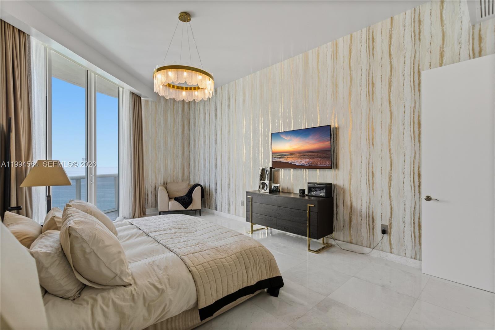 4004 3 / 4 2558 sq. ft. $ 2026-04-03 0 Photo