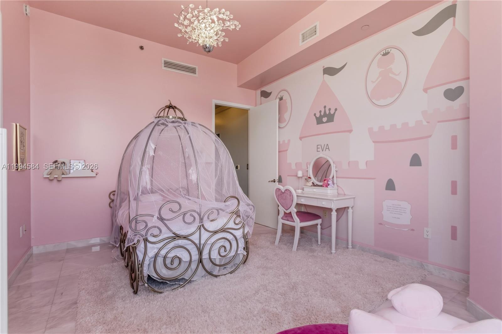 4004 3 / 4 2558 sq. ft. $ 2026-04-03 0 Photo