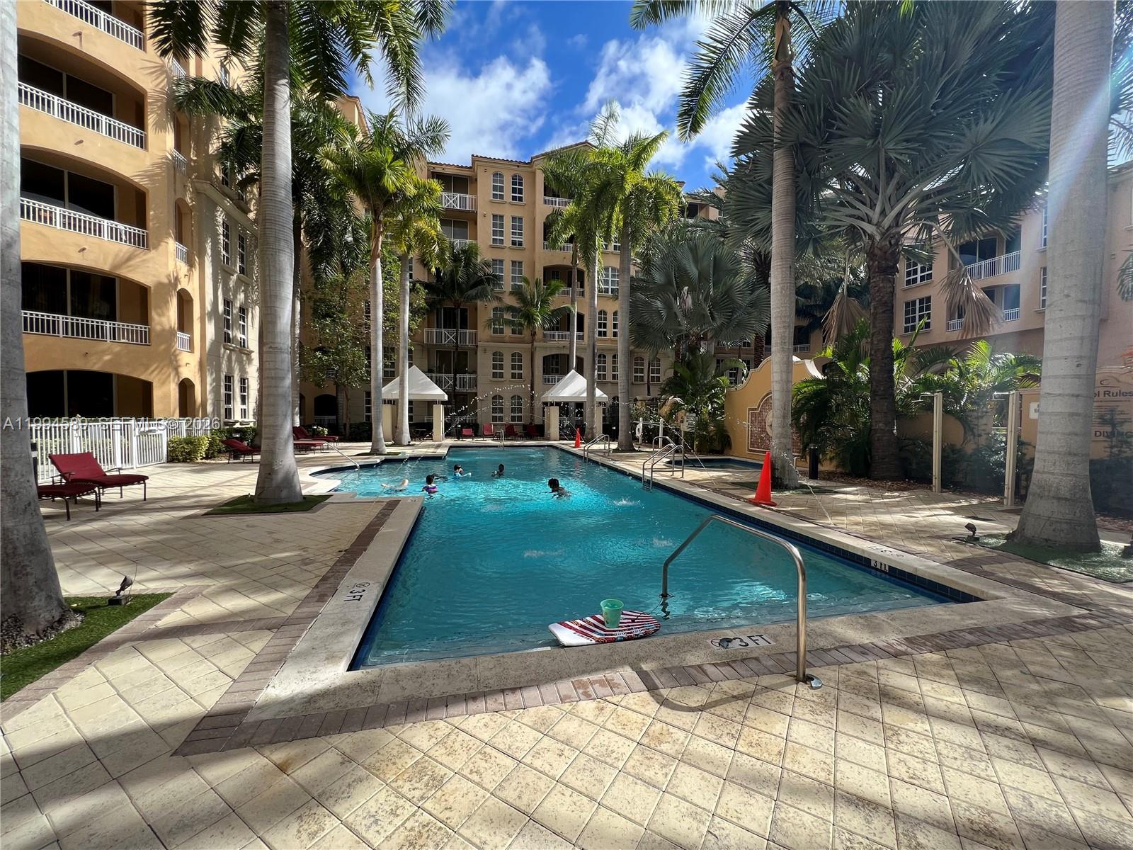 Photo of 3001 185th St  #122, Aventura, Florida, 33180 - 