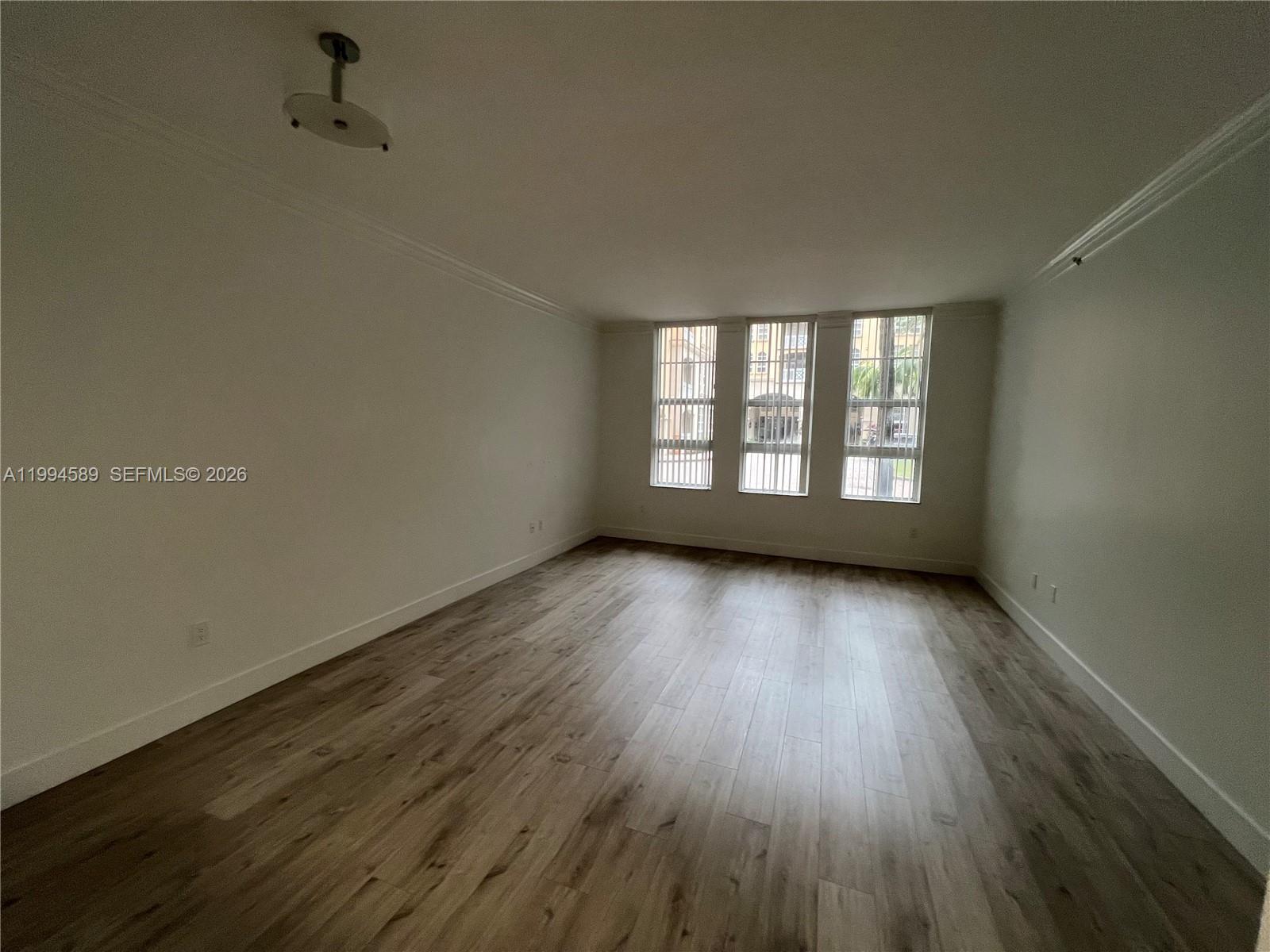 Photo of 3001 185th St  #122, Aventura, Florida, 33180 - 