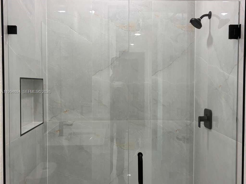 6045 3 / 3 1571 sq. ft. $ 2026-04-03 0 Photo