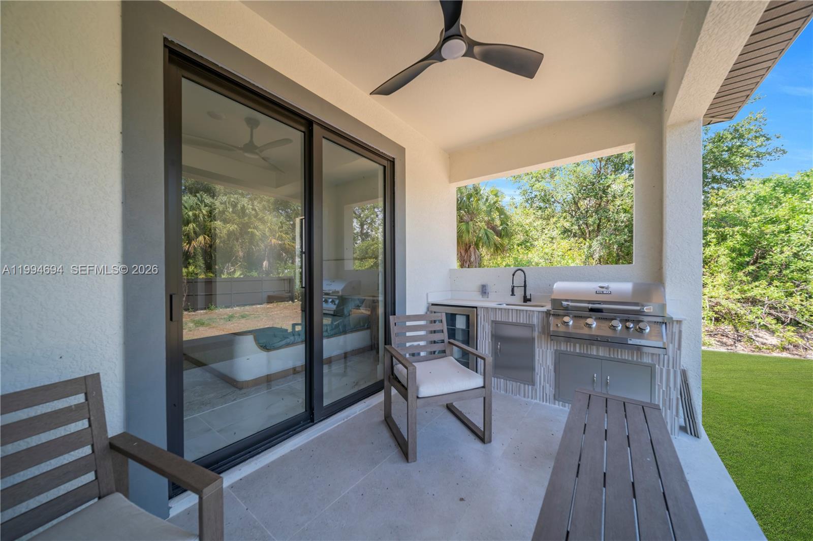 See details 6045 3 / 3 1571 sq. ft. $ 2026-04-03 0 Photo