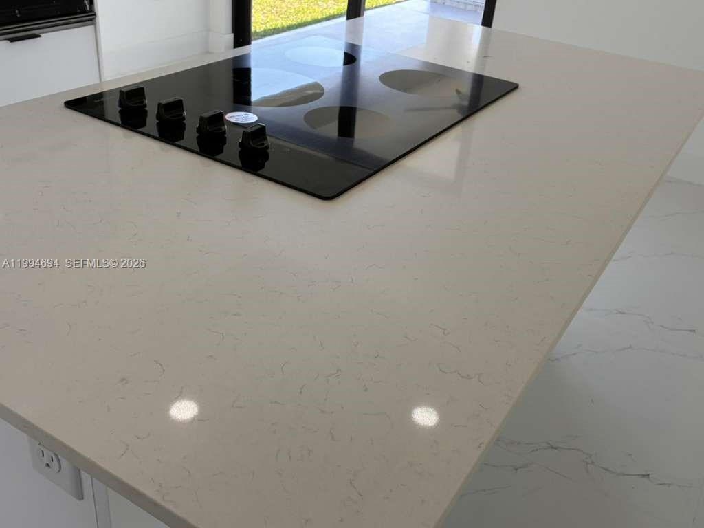 6045 3 / 3 1571 sq. ft. $ 2026-04-03 0 Photo