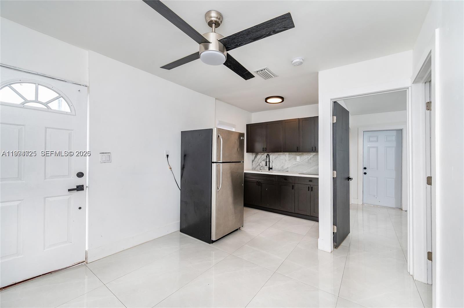  /  1613 sq. ft. $ 2026-04-07 0 Photo