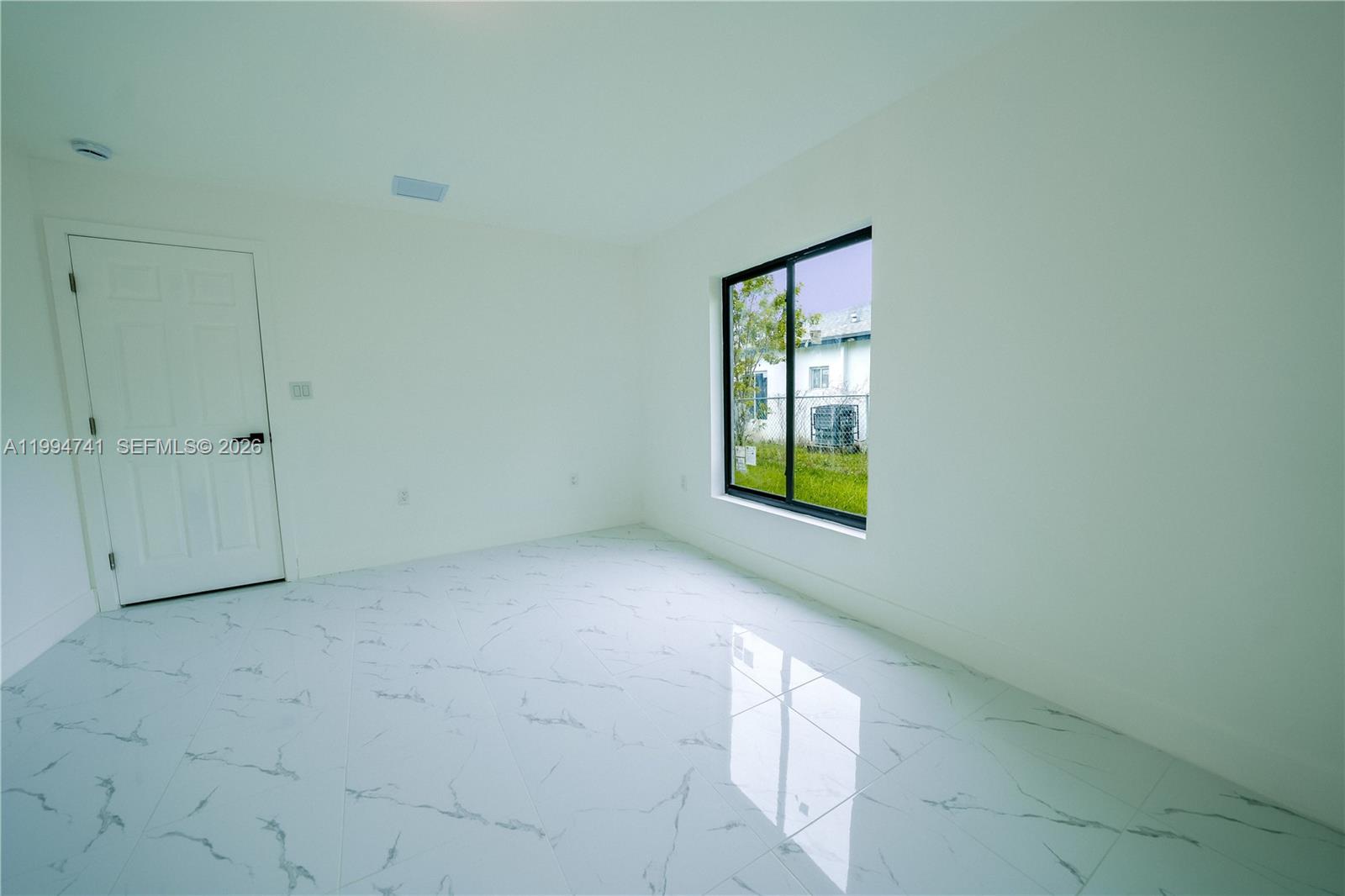   /  2334 sq. ft. $ 2026-04-22 0 Photo