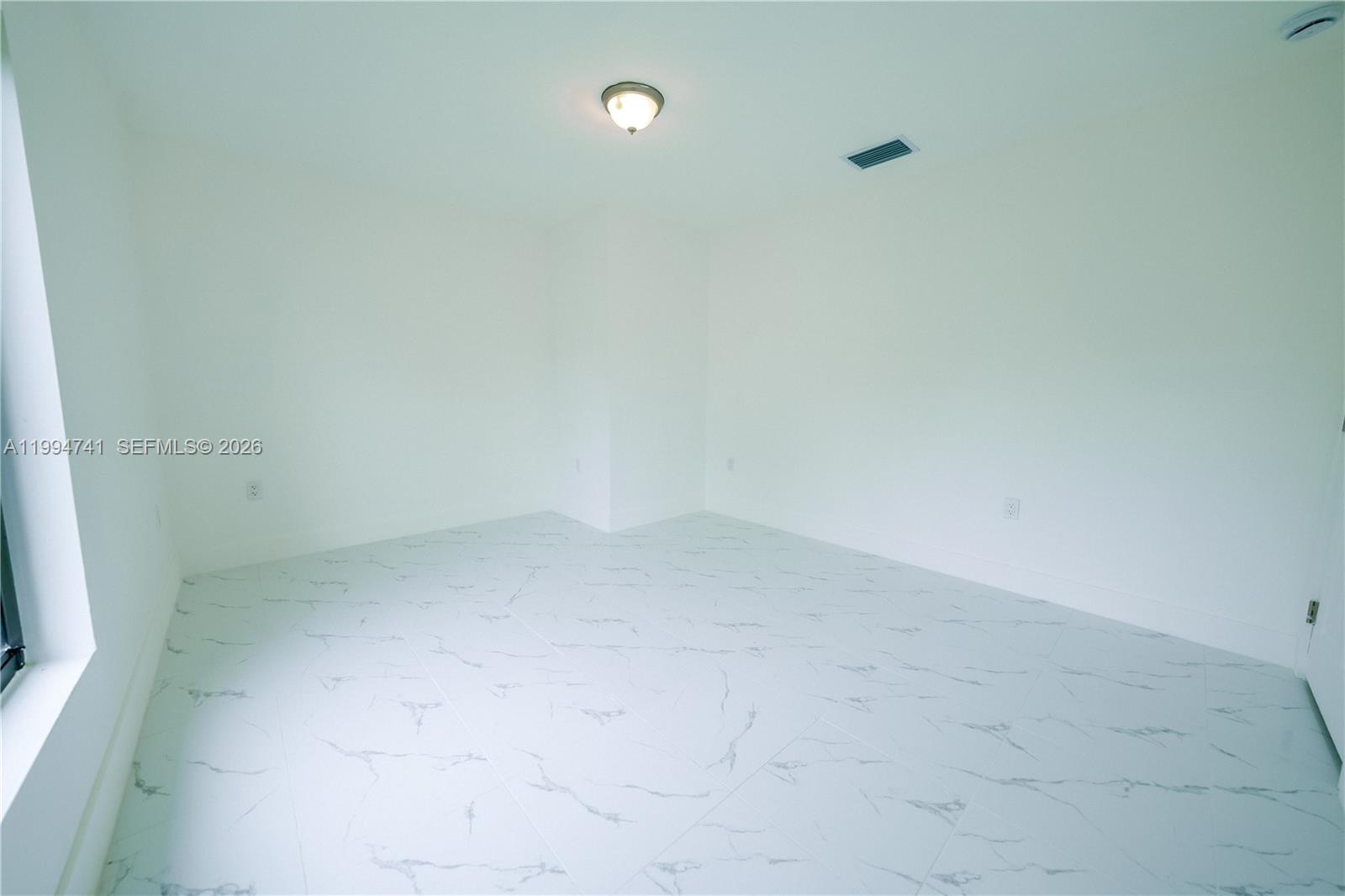   /  2334 sq. ft. $ 2026-04-22 0 Photo
