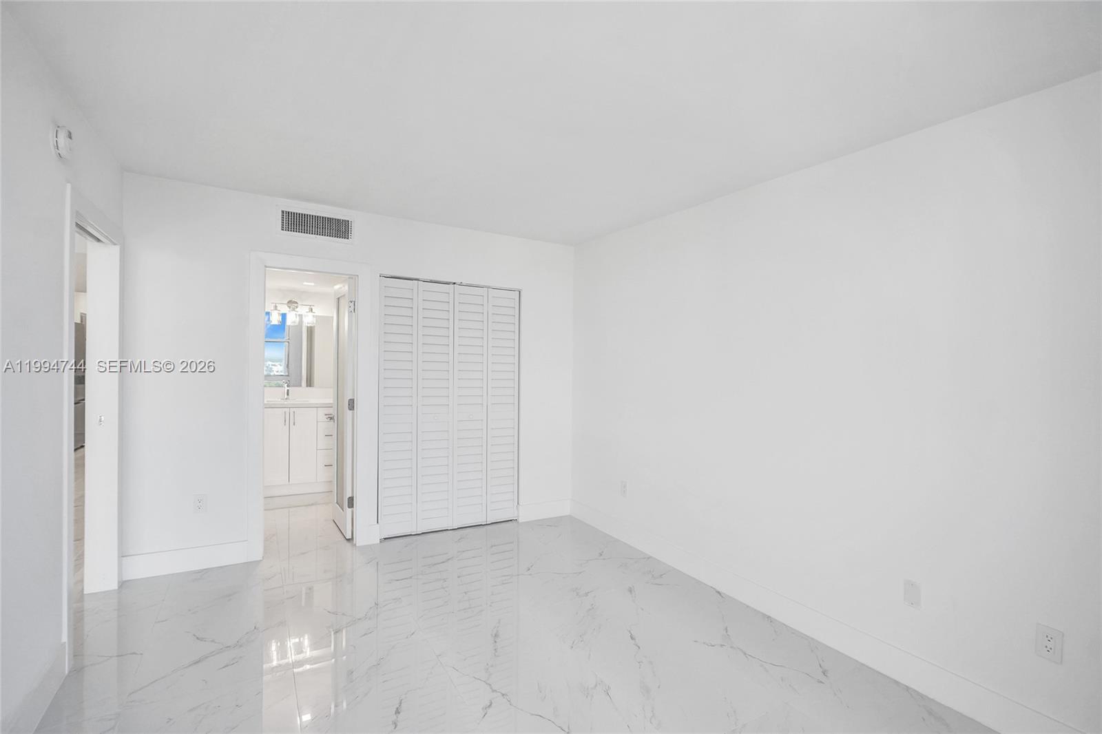 Photo of 3625 Country Club Dr  #2310, Aventura, Florida, 33180 - 