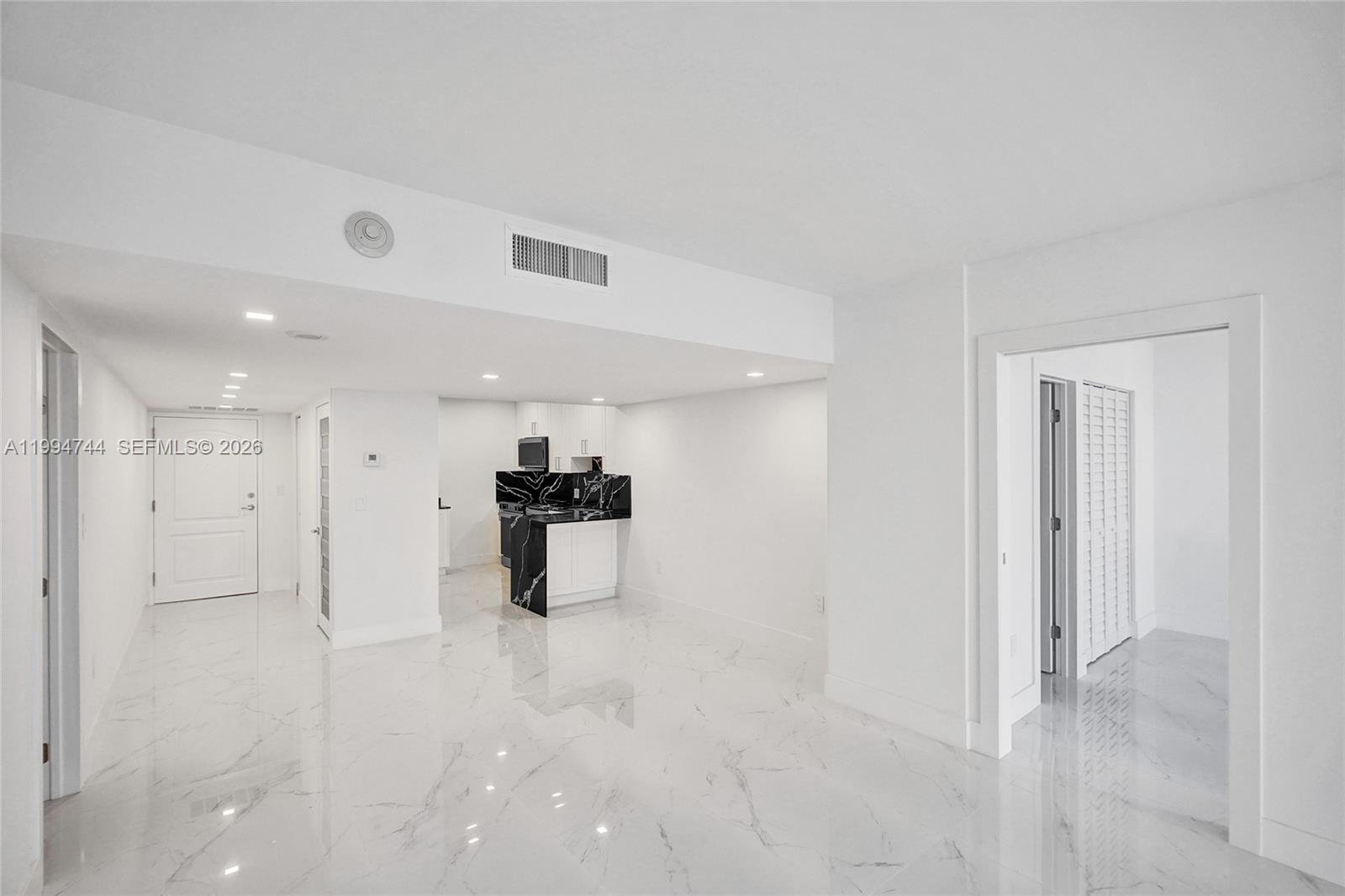 Photo of 3625 Country Club Dr  #2310, Aventura, Florida, 33180 - 