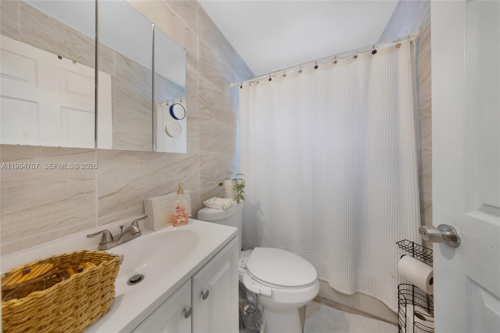   /  1926 sq. ft. $ 2026-04-03 0 Photo