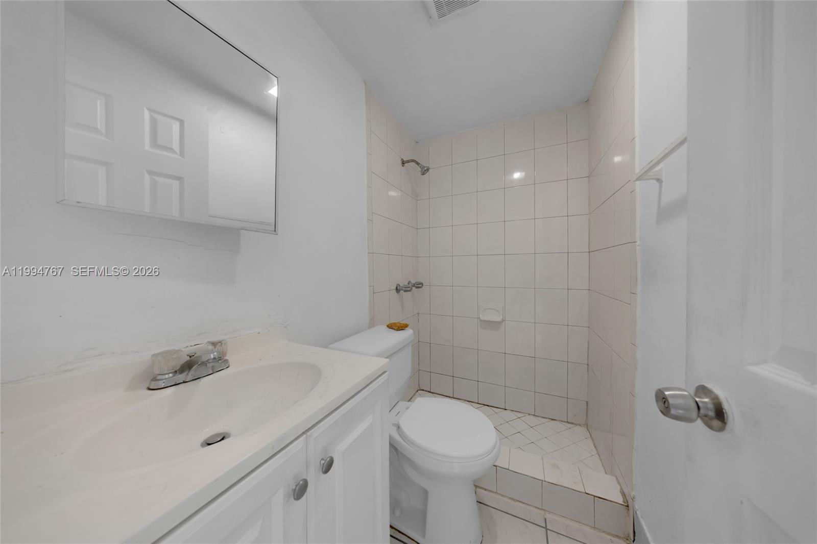   /  1926 sq. ft. $ 2026-04-03 0 Photo