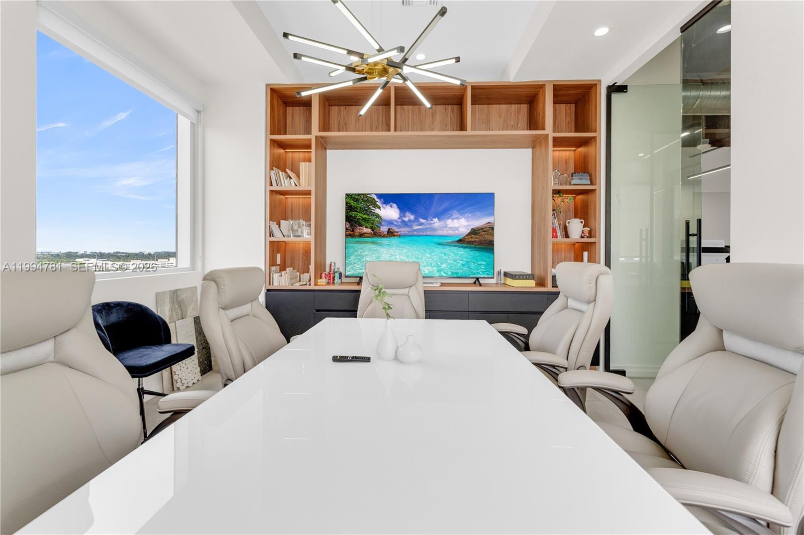 1009  /   sq. ft. $ 2026-04-03 0 Photo