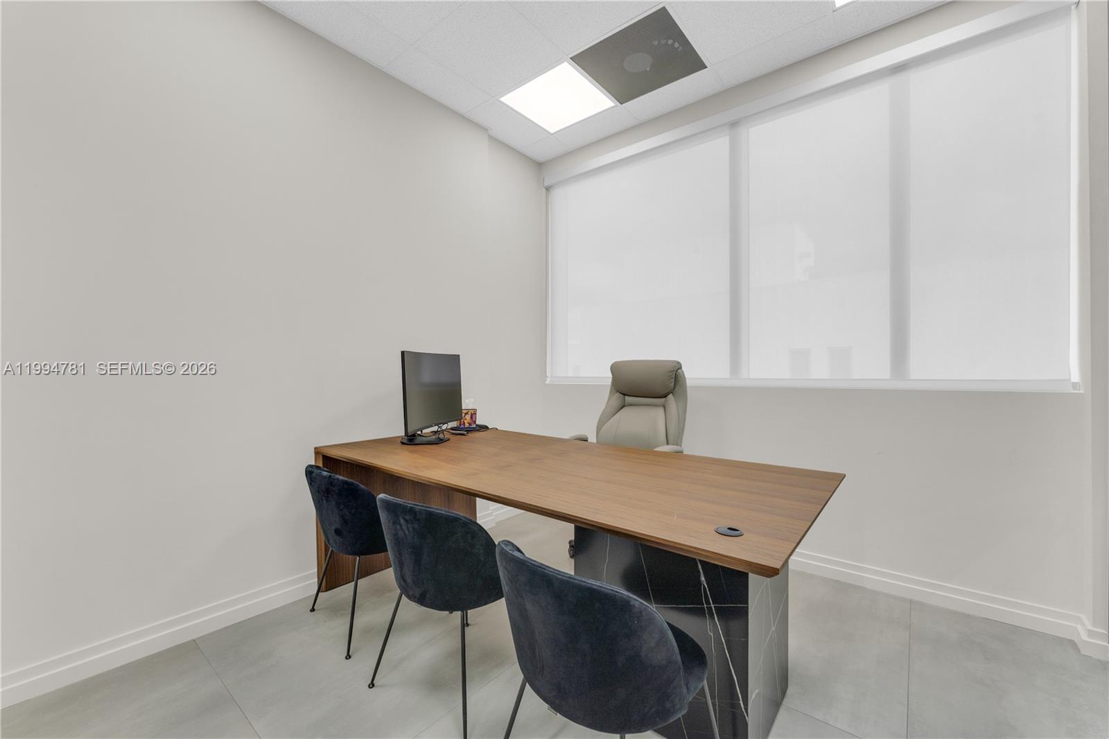 1009  /   sq. ft. $ 2026-04-03 0 Photo