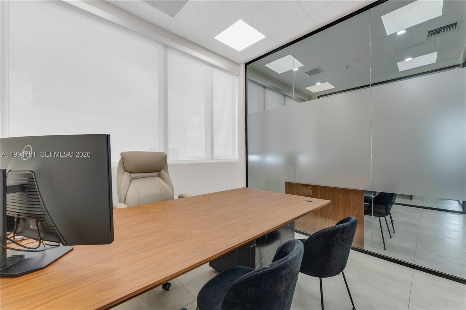 1009  /   sq. ft. $ 2026-04-03 0 Photo