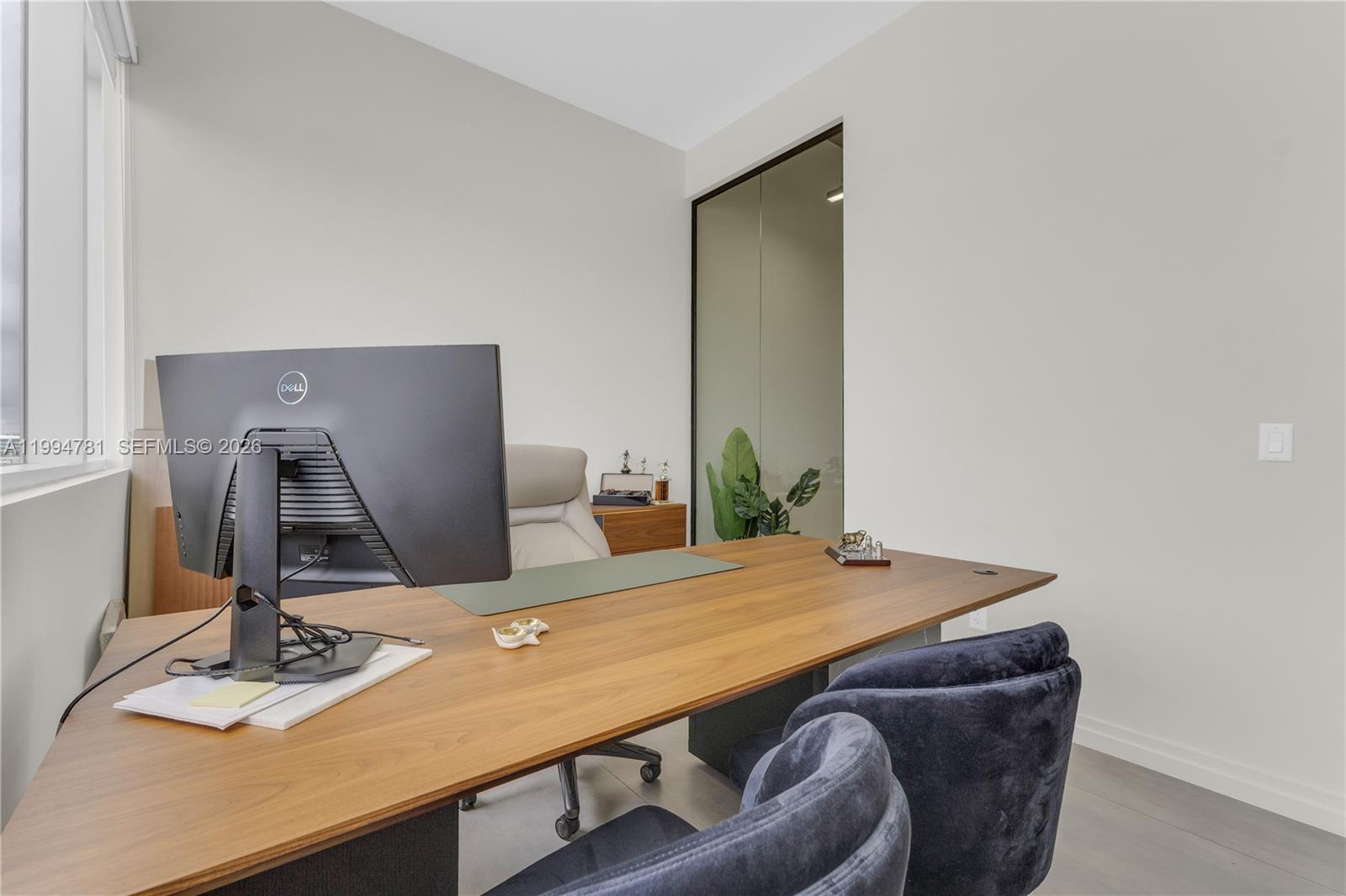 1009  /   sq. ft. $ 2026-04-03 0 Photo