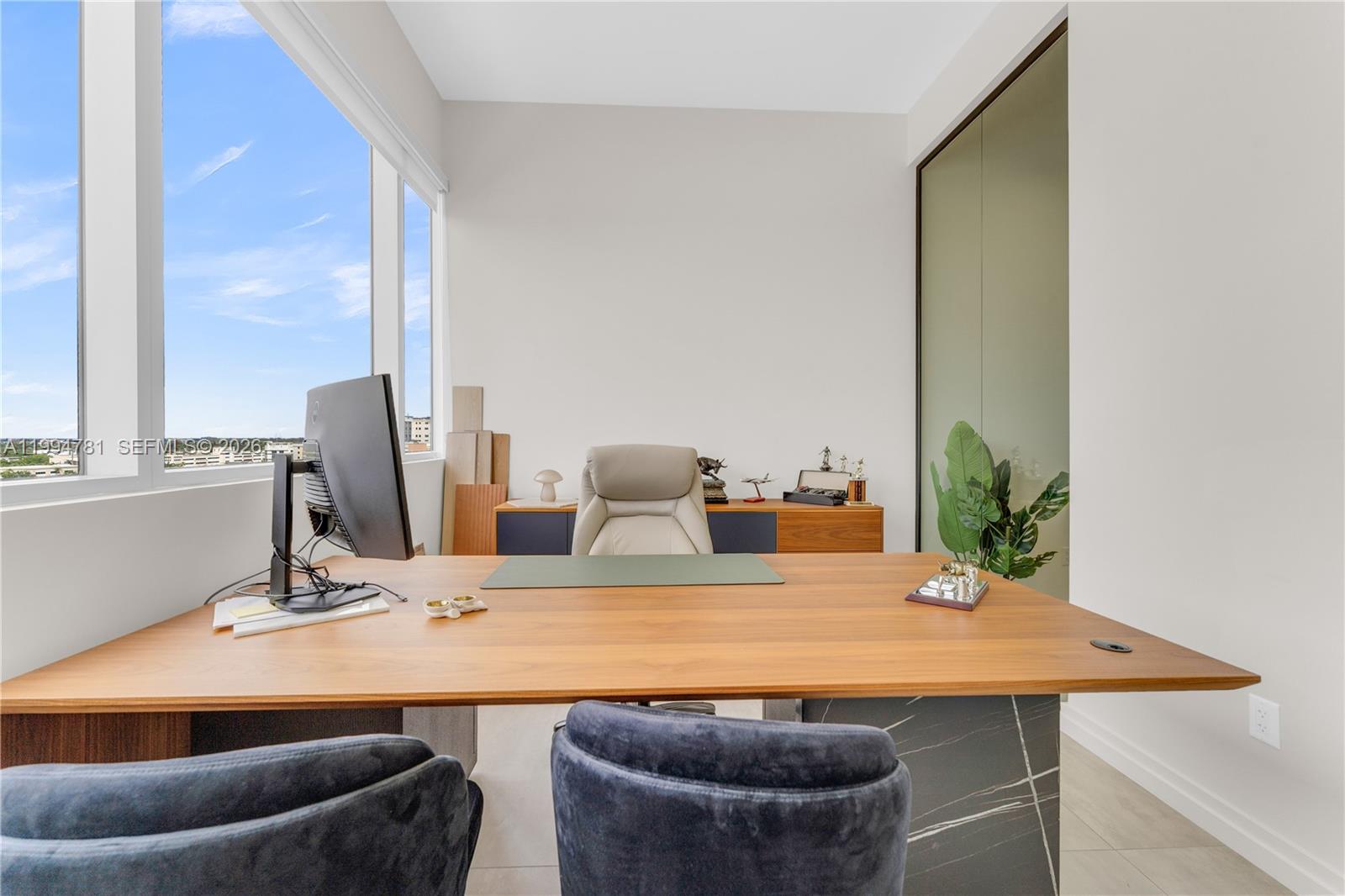 1009  /   sq. ft. $ 2026-04-03 0 Photo