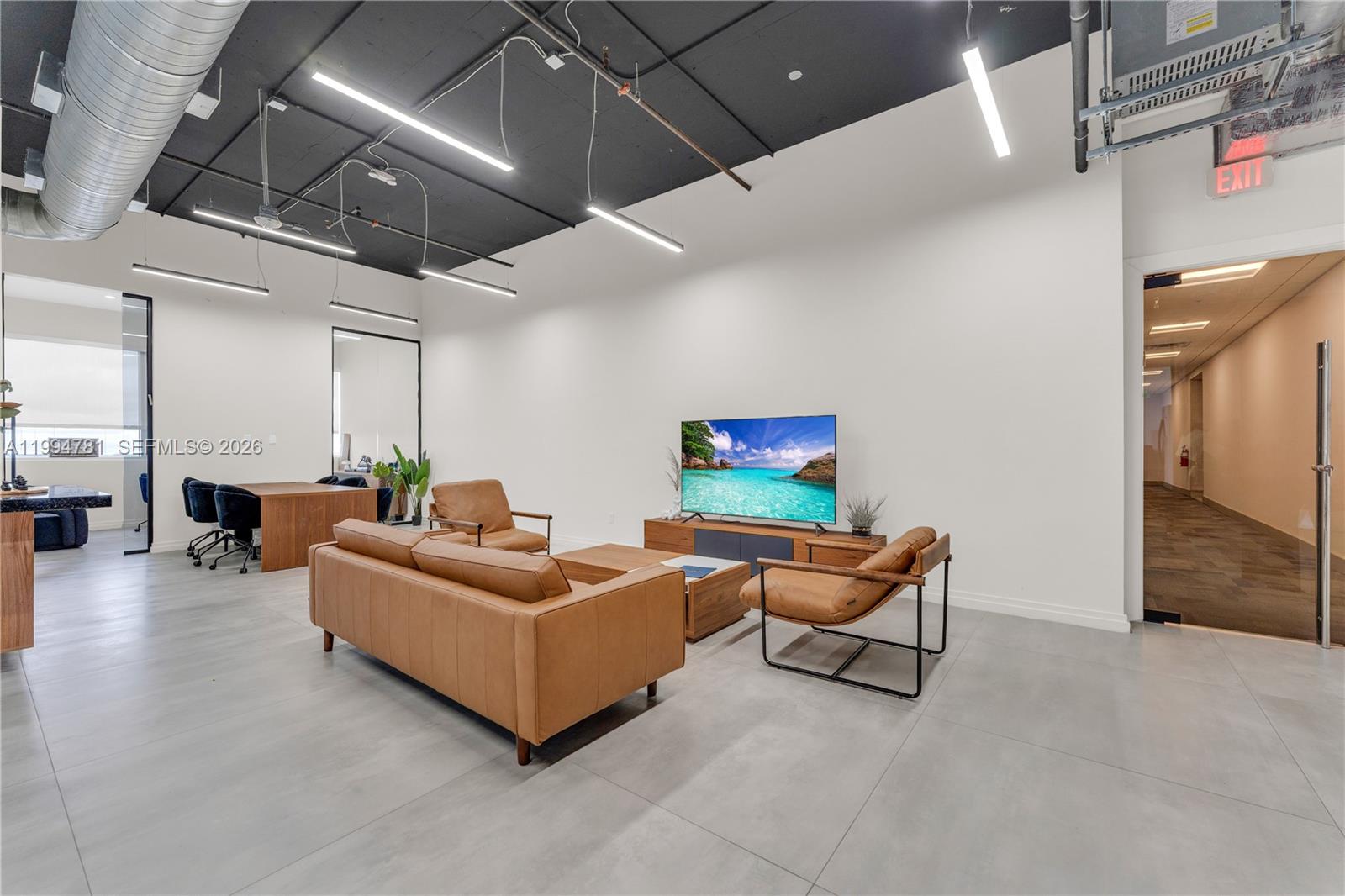 1009  /   sq. ft. $ 2026-04-03 0 Photo