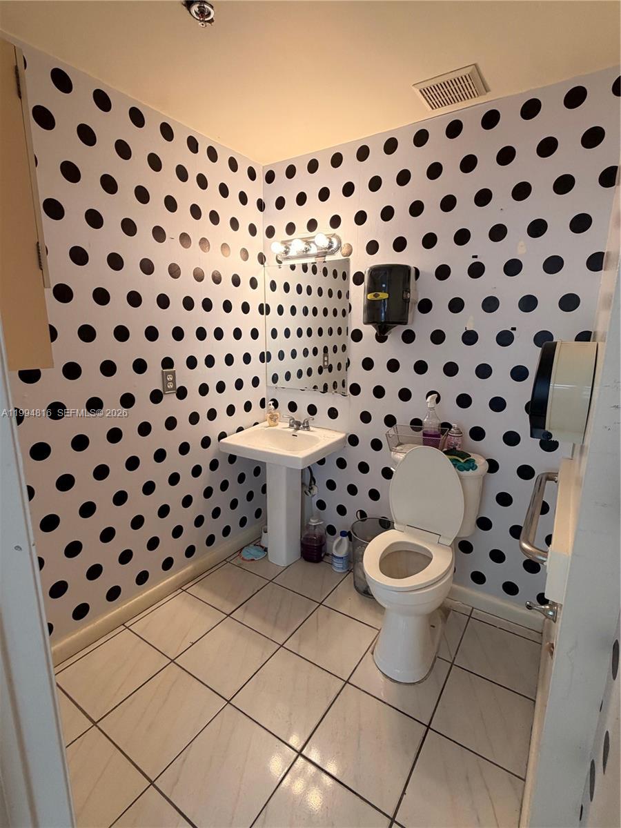 3-2  /   sq. ft. $ 2026-04-03 0 Photo