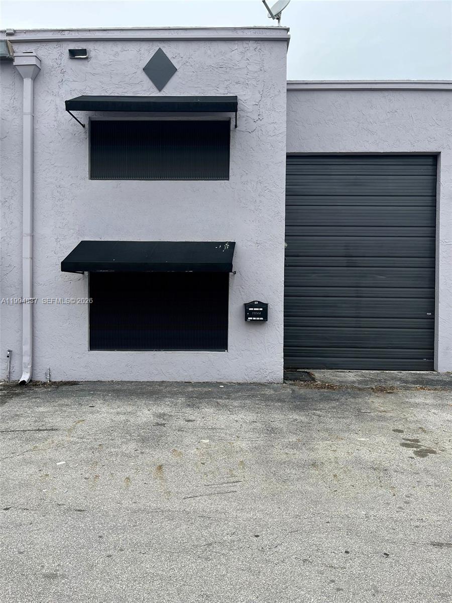 1004A  /   sq. ft. $ 2026-04-03 0 Photo