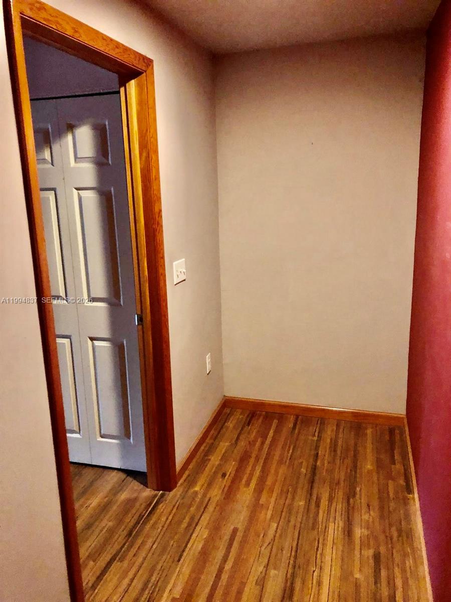 1004A  /   sq. ft. $ 2026-04-03 0 Photo