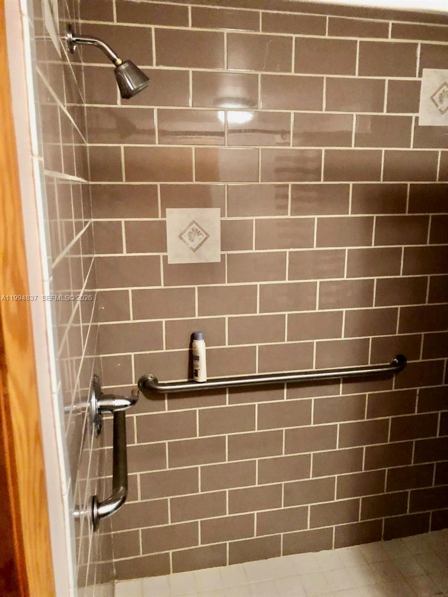 1004A  /   sq. ft. $ 2026-04-03 0 Photo