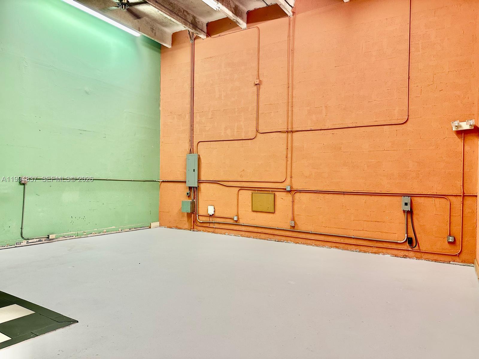 1004A  /   sq. ft. $ 2026-04-03 0 Photo