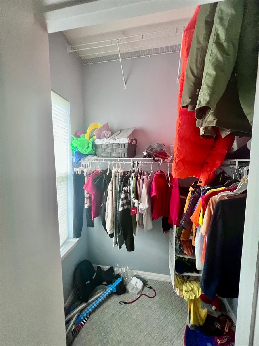 4924 3 /  1952 sq. ft. $ 2026-06-05 0 foto