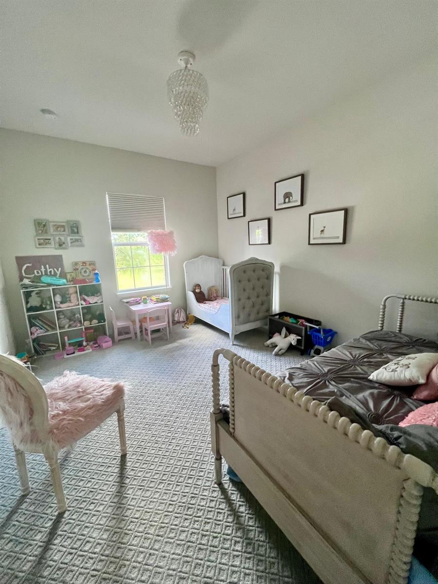 4924 3 /  1952 sq. ft. $ 2026-06-05 0 foto
