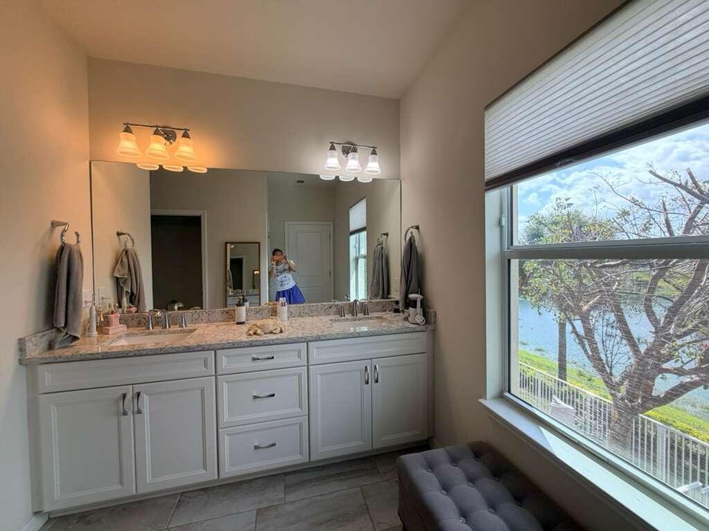 4924 3 /  1952 sq. ft. $ 2026-06-05 0 foto