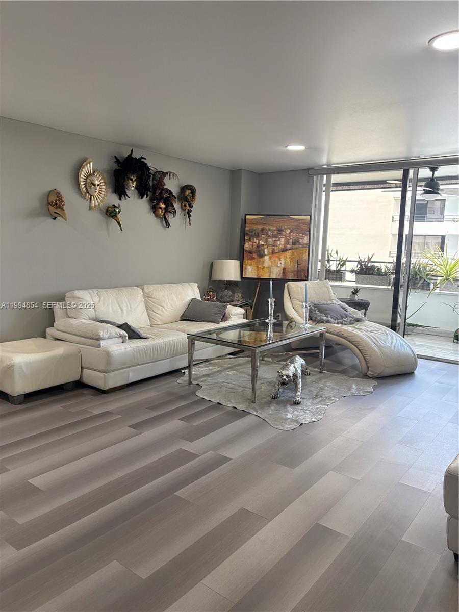 Photo of #1612, Hallandale Beach, Florida, 33009 -