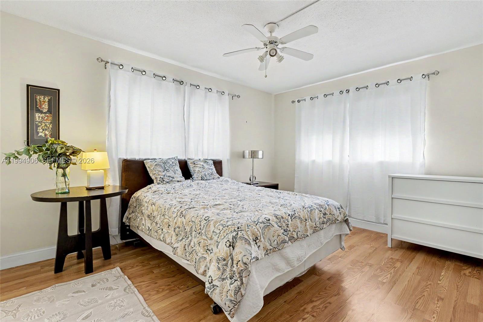 See details 215 1 / 2 744 sq. ft. $ 2026-04-04 0 Photo