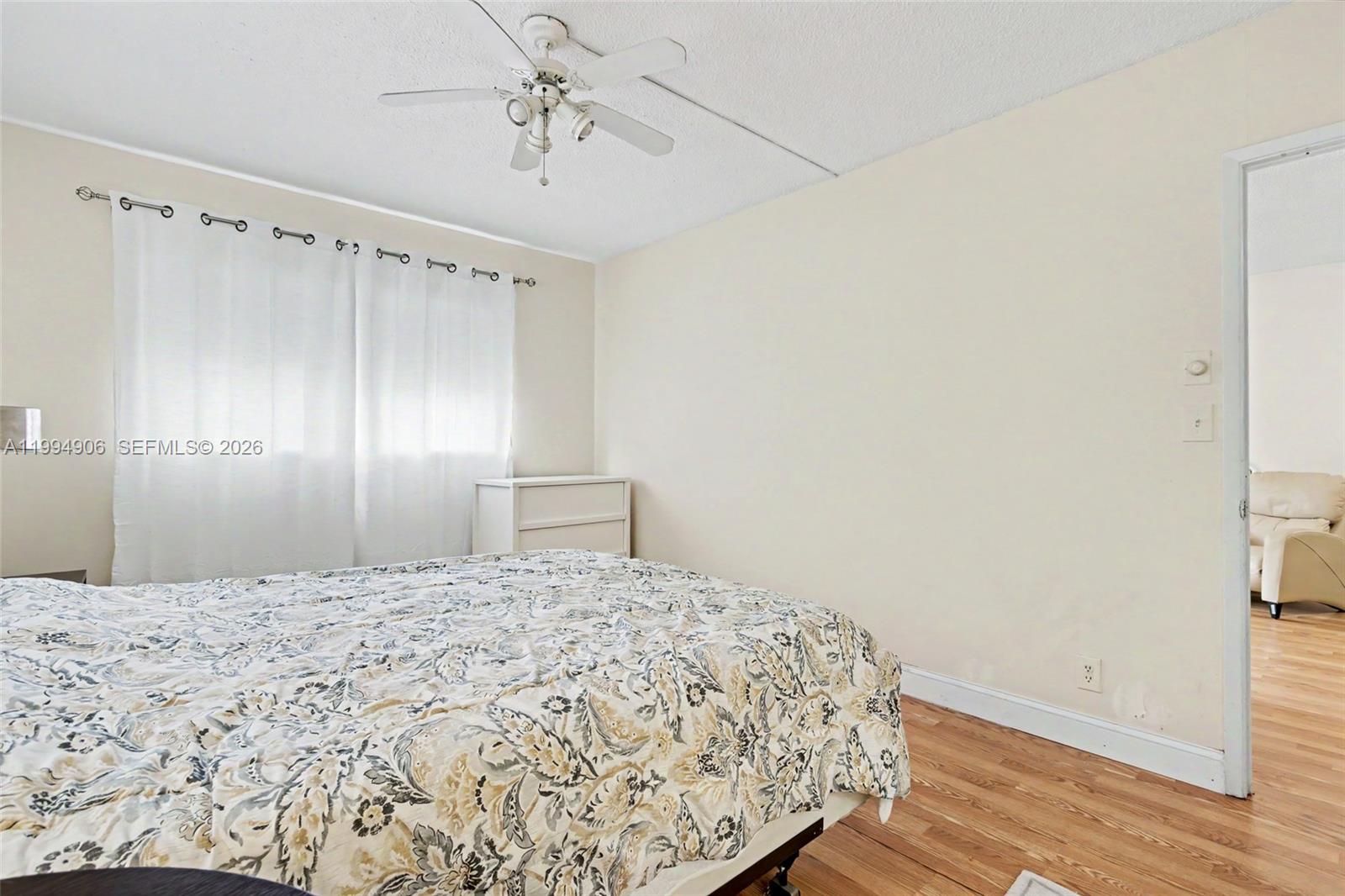 See details 215 1 / 2 744 sq. ft. $ 2026-04-04 0 Photo