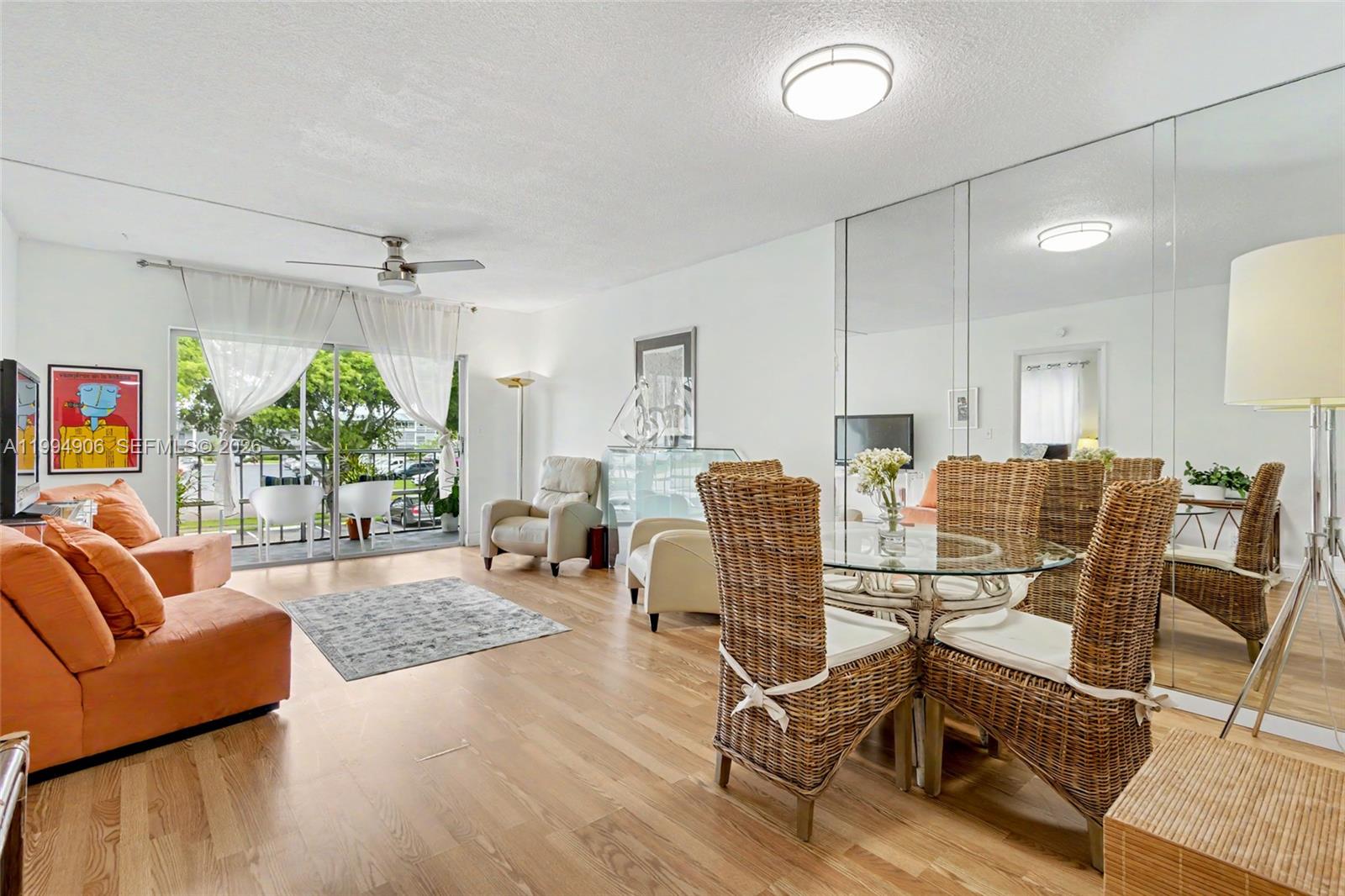 See details 215 1 / 2 744 sq. ft. $ 2026-04-04 0 Photo