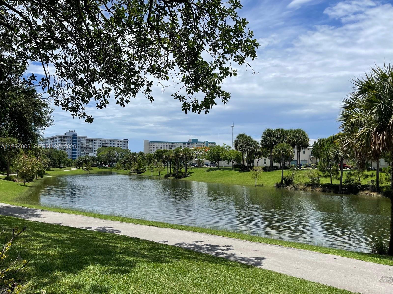 See details 215 1 / 2 744 sq. ft. $ 2026-04-04 0 Photo