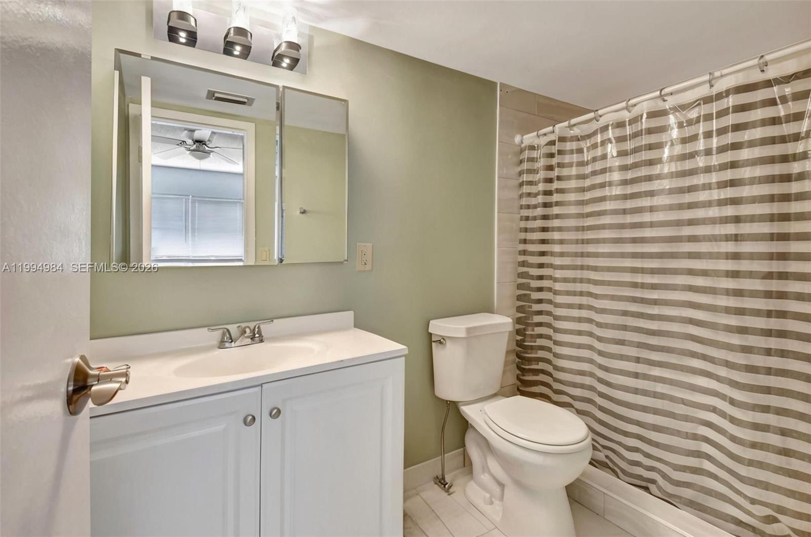 308 2 / 2 920 sq. ft. $ 2026-04-04 0 Photo